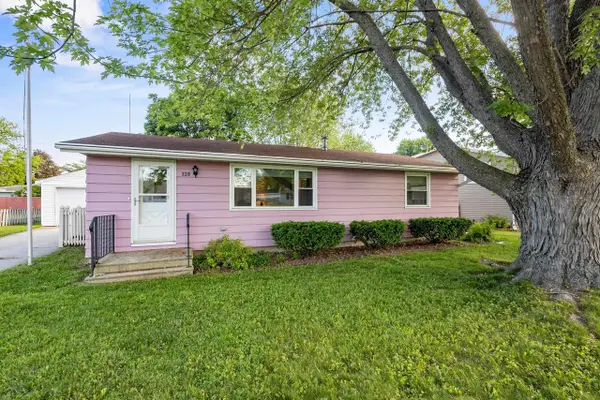 328 BRANTWOOD DRIVE, Neenah, WI 54956