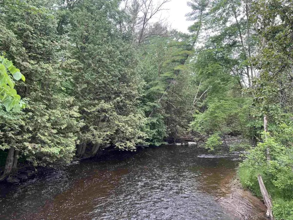 W7167 ST PAUL ROAD, Crivitz, WI 54114