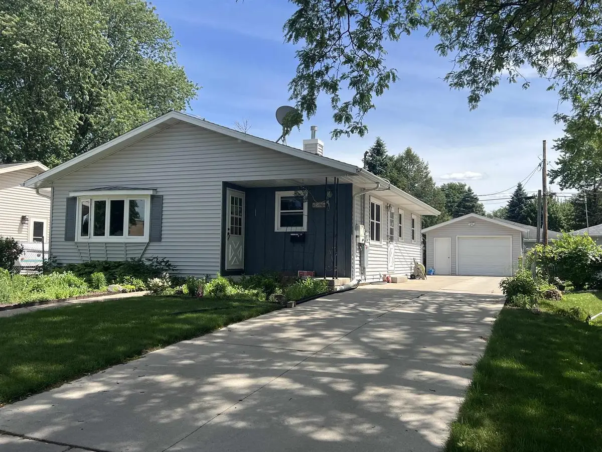 590 E 10TH STREET, Fond Du Lac, WI 54935 - #1