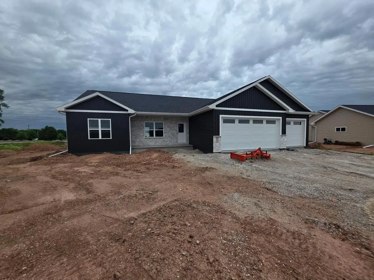 W5668 TONYS WAY, Appleton, WI 54915 - #1