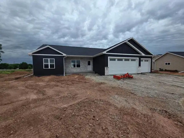 W5668 TONYS WAY, Appleton, WI 54915