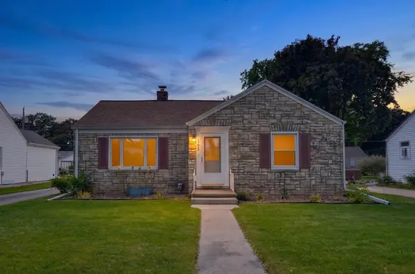 833 N BUCHANAN STREET, Green Bay, WI 54303