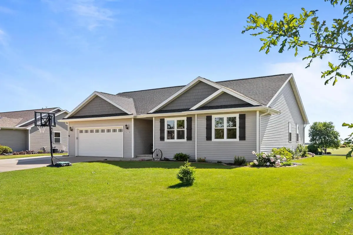 W6115 SHERWOOD POINT DRIVE, Greenville, WI 54942 - #1