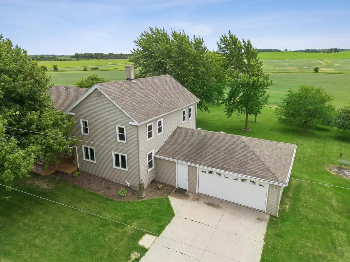 W3387 COUNTY LINE ROAD, Cleveland, WI 53015 - #1