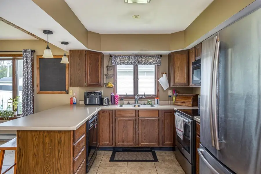 1508 N LEONA STREET, Appleton, WI 54911 - #3