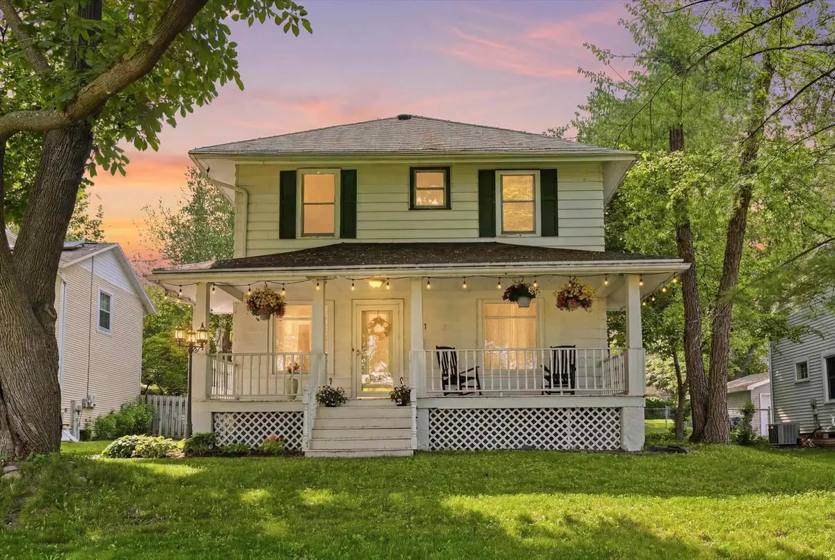 1261 S QUINCY STREET, Green Bay, WI 54301 - #1