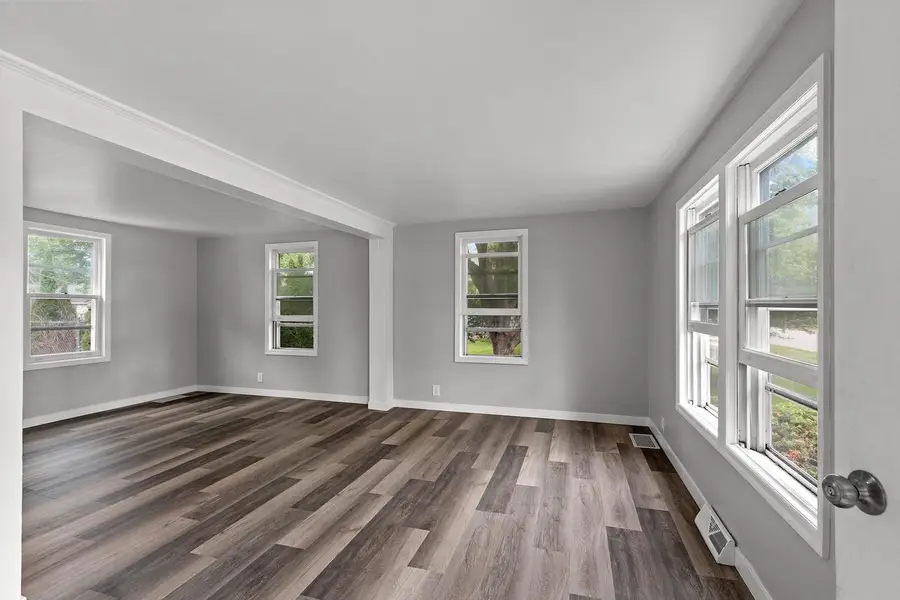 1858 EASTMAN AVENUE, Green Bay, WI 54302 - #3