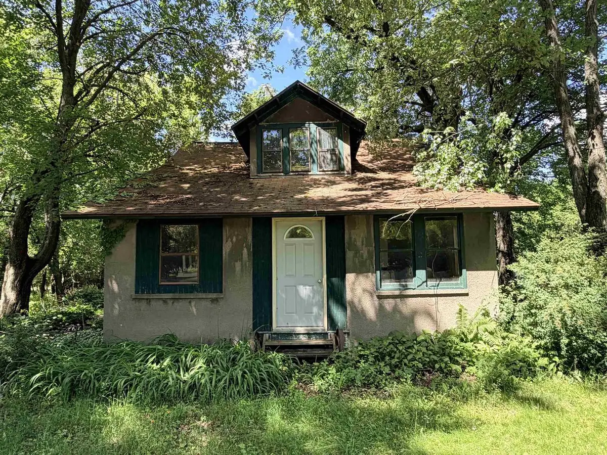 N2597 COUNTY HIGHWAY E, Waupaca, WI 54981 - #1