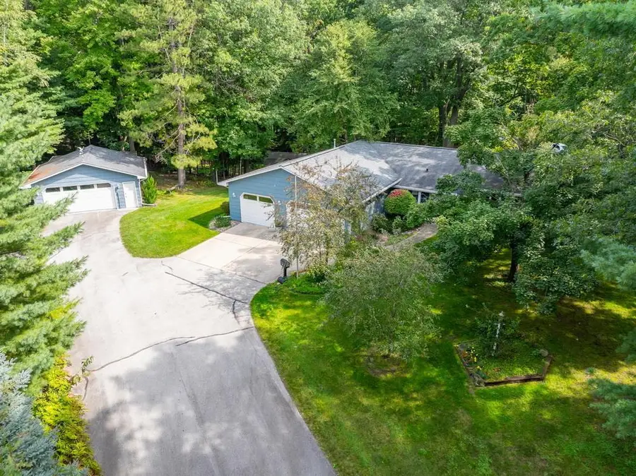 872 WINDING TRAIL, Oneida, WI 54155 - #2