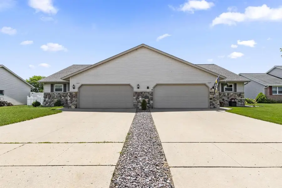 1329 S FRANCO COURT, De Pere, WI 54115 - #3
