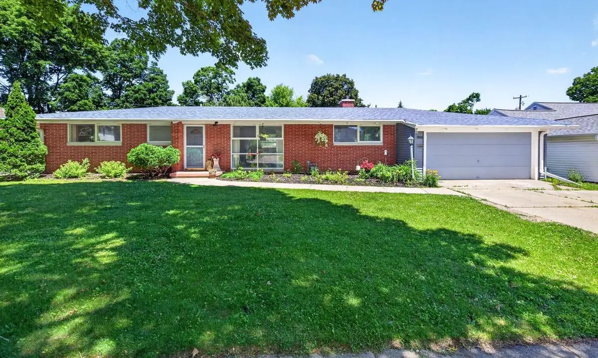 1304 DIVISION STREET, Green Bay, WI 54303 - #1