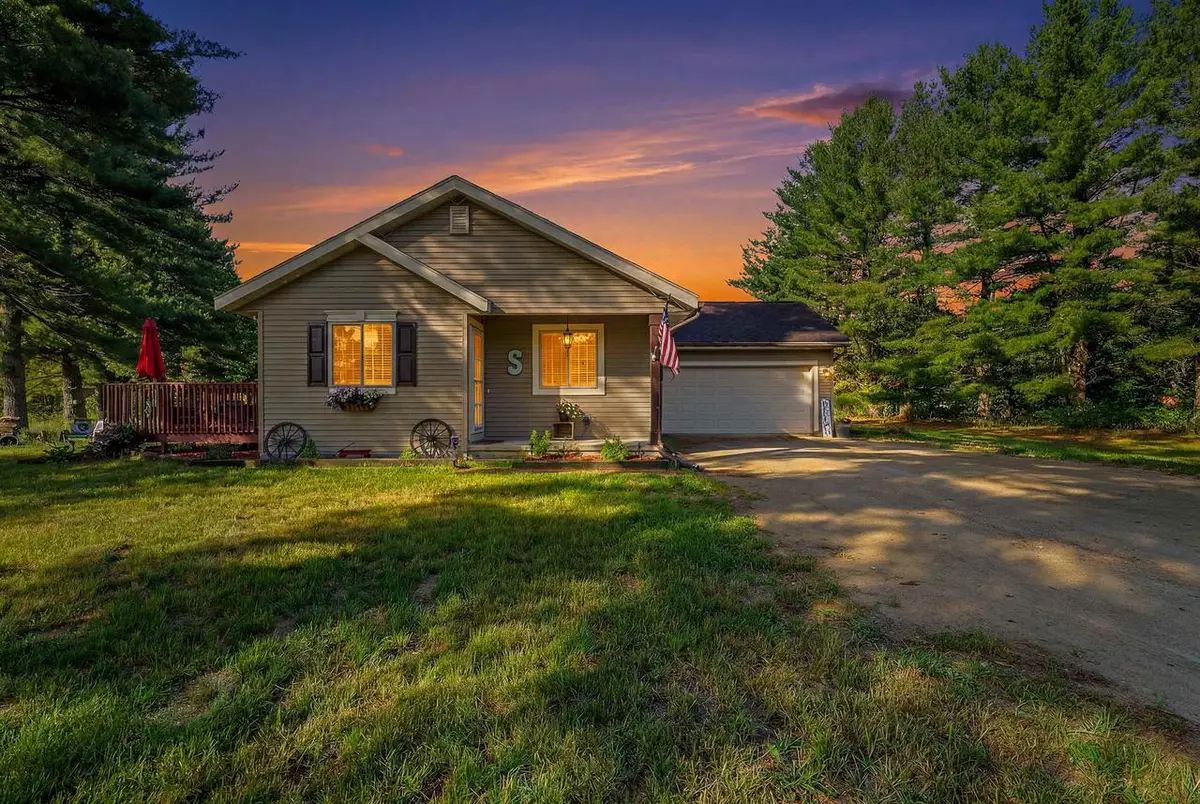 W8067 COUNTY ROAD YY, Wautoma, WI 54982 - #1