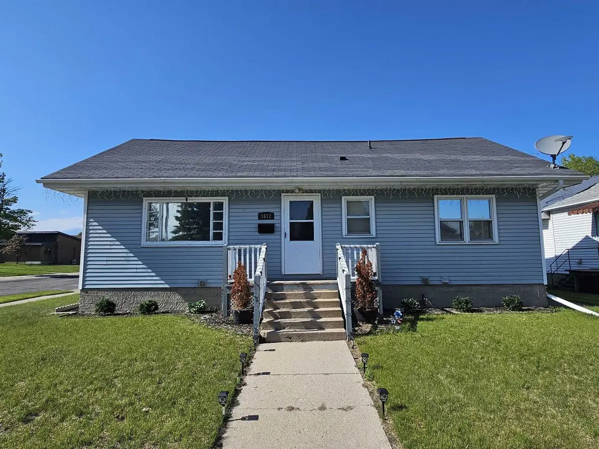 1612 26TH AVENUE, Menominee, MI 49858 - #1