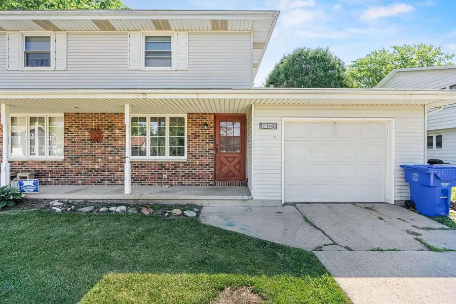 706 N HAWTHORNE DRIVE, Appleton, WI 54915 - #3