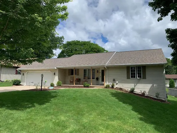2638 RED FERN LANE, Green Bay, WI 54304