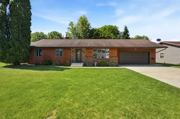 2025 W HARVEST DRIVE, Appleton, WI 54914