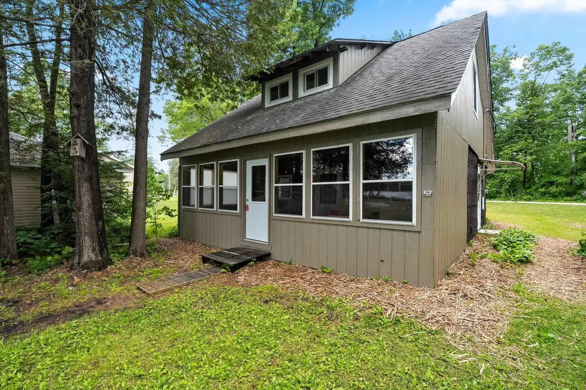 10882 WESCOTT LAKE ROAD, Pound, WI 54161 - #1