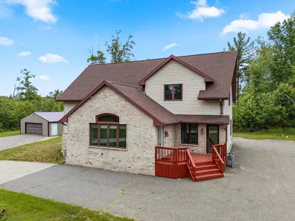 16960 MARKUSEN LANE, Mountain, WI 54149