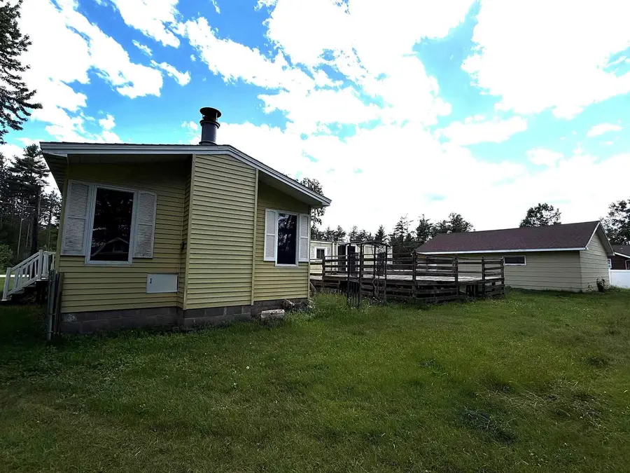 W6648 SUNSET DR .5 ROAD, Menominee, MI 49858 - #3