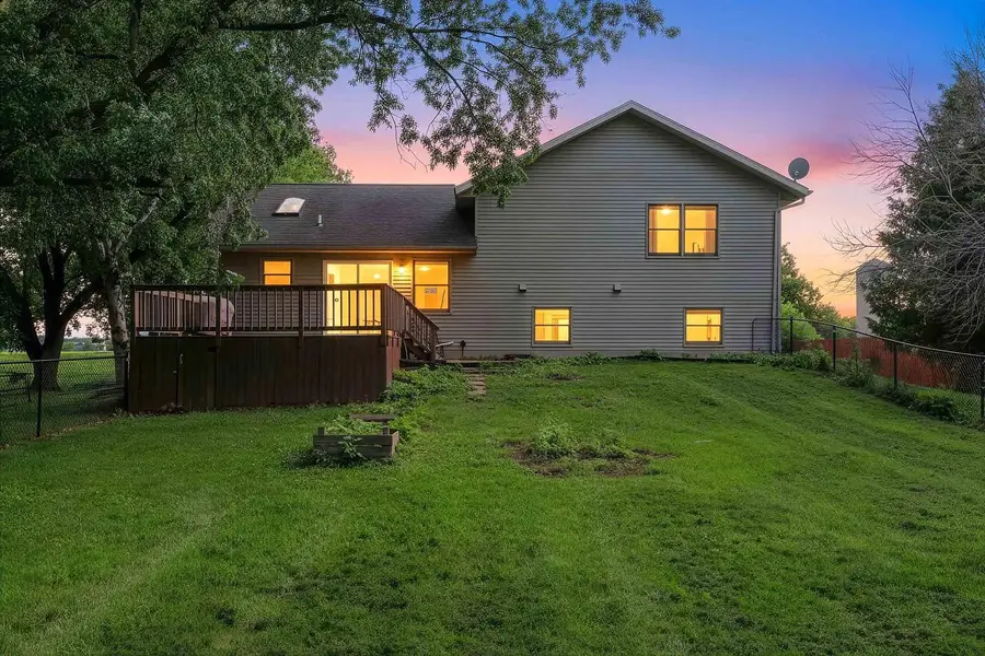 364 TRIANGLE DRIVE, Hobart, WI 54155 - #2