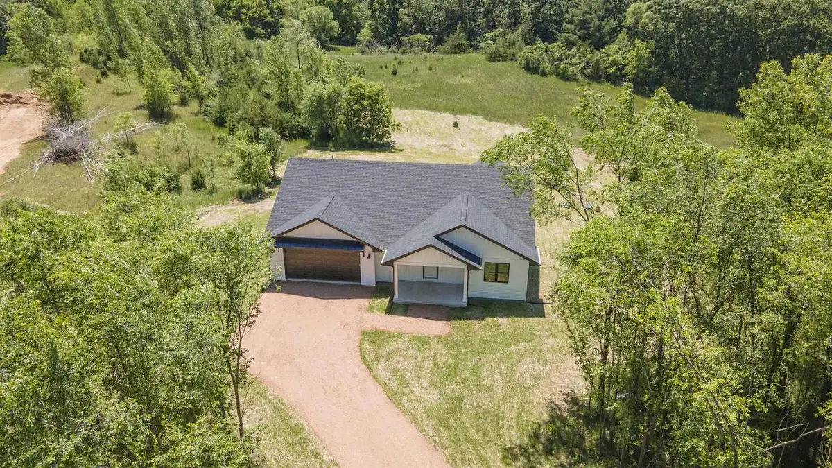 1043 E TAPLIN DRIVE, Wautoma, WI 54982 - #1
