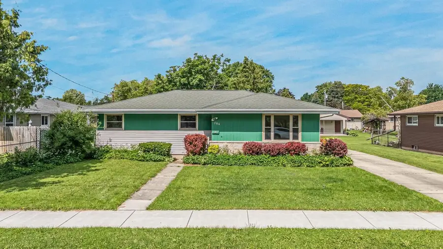 704 JOHN STREET, Menasha, WI 54952 - #3