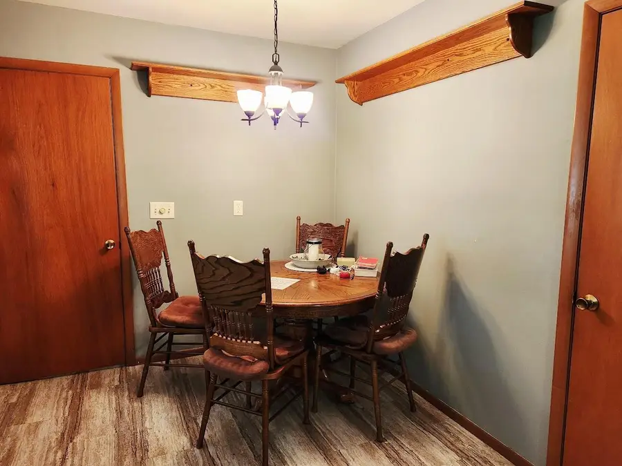 688 W DIVISION STREET, Fond Du Lac, WI 54935 - #3