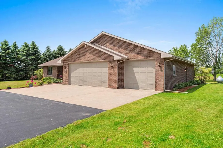 2847 STUMP ROAD, New Franken, WI 54229 - #2