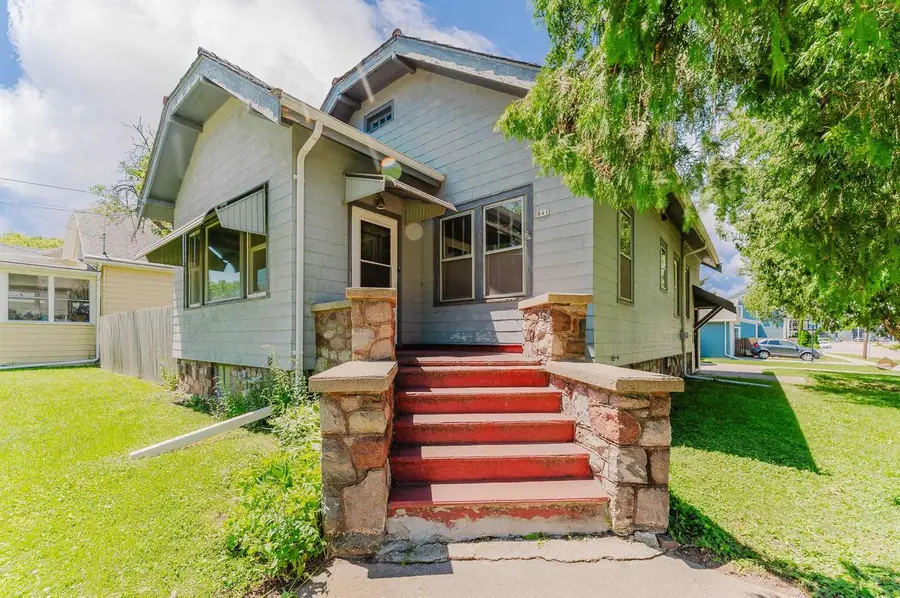 841 MT VERNON STREET, Oshkosh, WI 54901 - #3