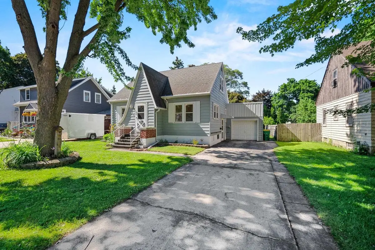 1851 PREBLE AVENUE, Green Bay, WI 54302 - #1