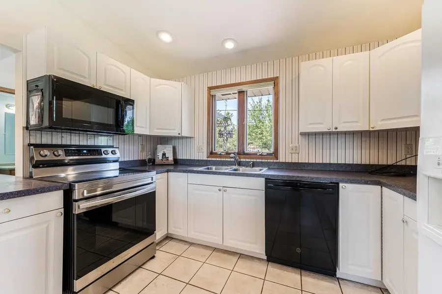 3600 E NEWBERRY STREET, Appleton, WI 54915 - #2