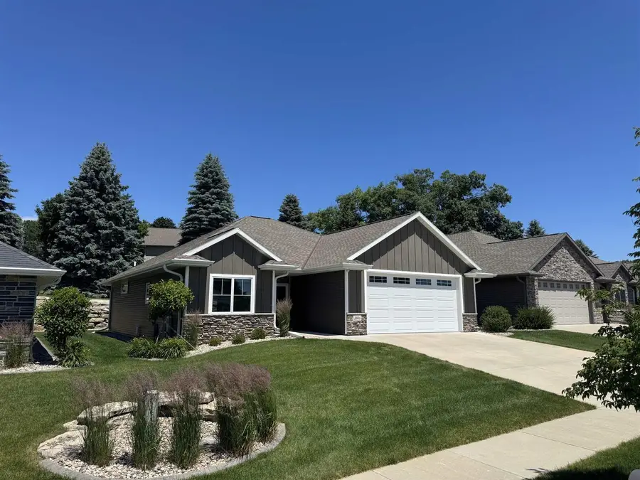 3346 STONE RIDGE DRIVE  #13, Green Bay, WI 54313 - #3