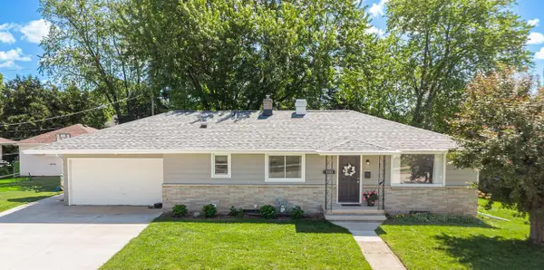 2514 N OWAISSA STREET, Appleton, WI 54911