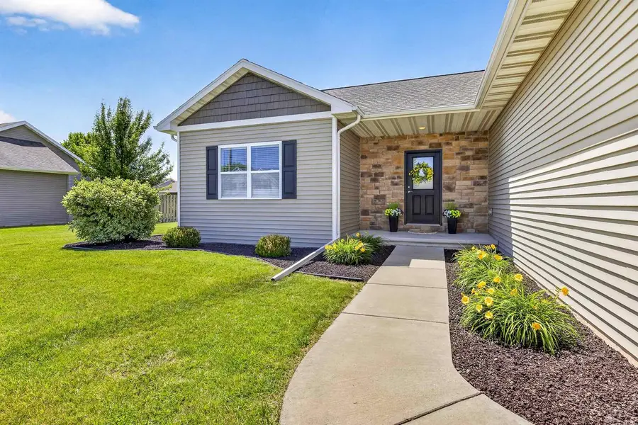 1579 LONE OAK DRIVE, Neenah, WI 54956 - #3
