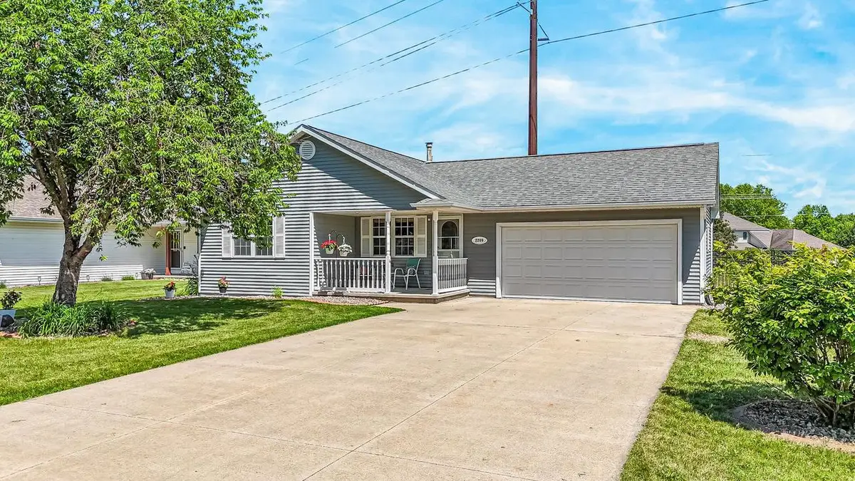 2209 HIGH MEADOWS LANE, Neenah, WI 54956 - #1