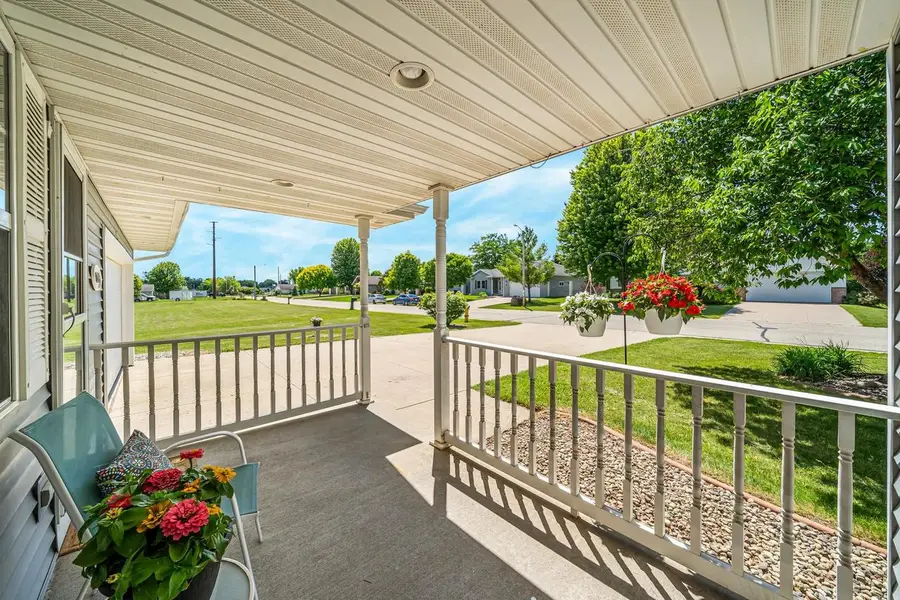 2209 HIGH MEADOWS LANE, Neenah, WI 54956 - #3
