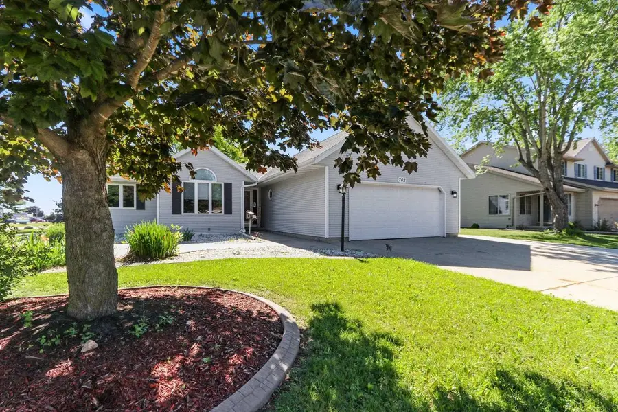 702 CAROL LANE, Pulaski, WI 54162 - #3