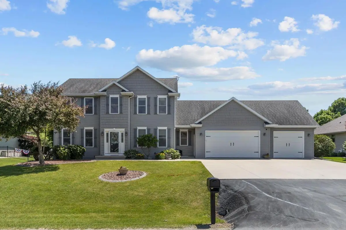 477 DALTON ROAD, Neenah, WI 54956 - #1
