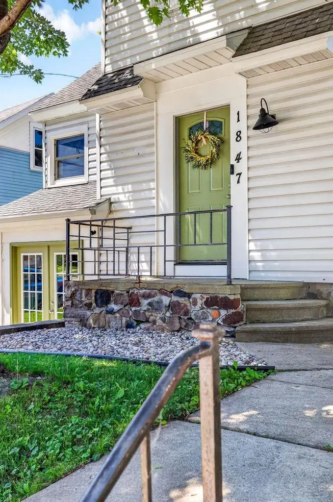 1847 OREGON STREET, Oshkosh, WI 54902 - #3