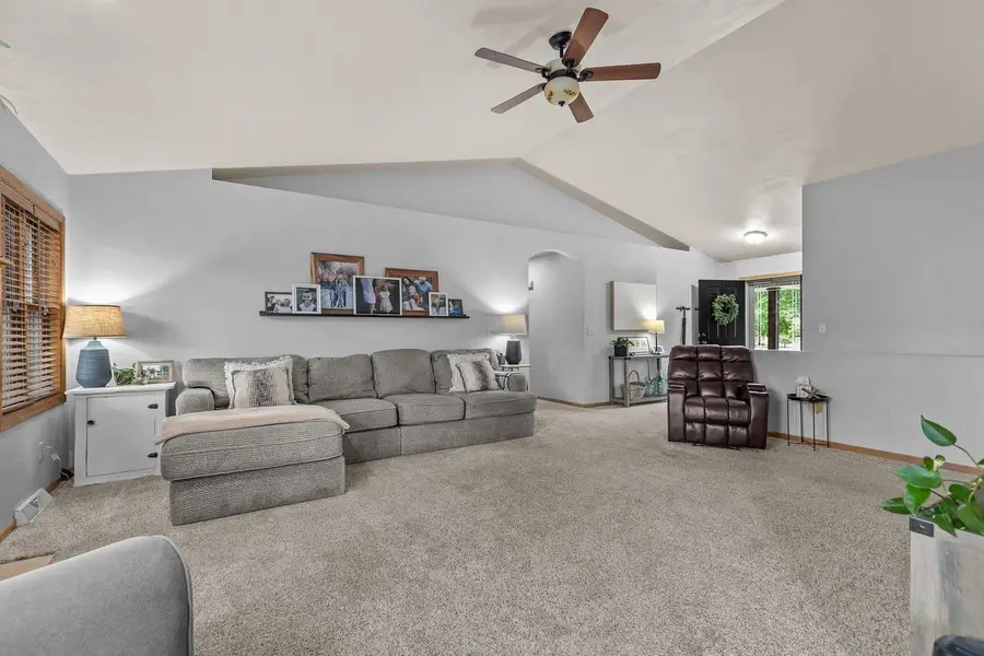W5546 MUTZY WAY, Appleton, WI 54915 - #3
