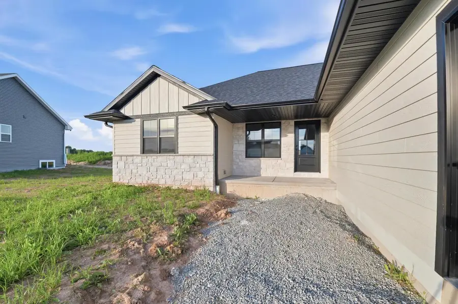575 EMERALD ISLE COURT, Wrightstown, WI 54180 - #3