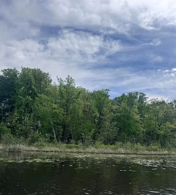301 CHANNEL, Shawano, WI 54166