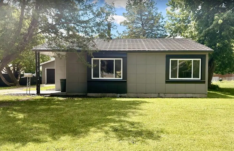 919 W 4TH AVENUE, Oshkosh, WI 54902 - #1