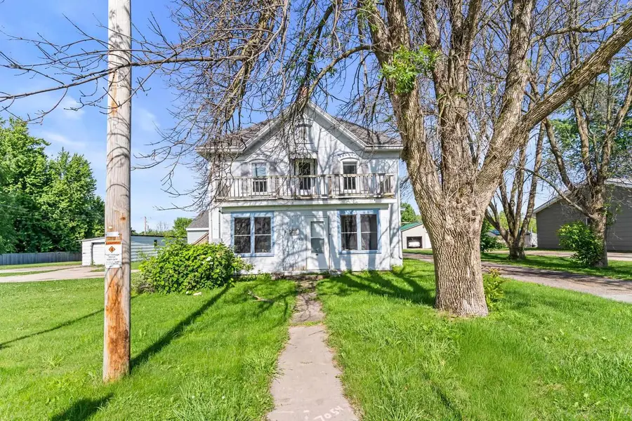 406 N BRIDGE STREET, Manawa, WI 54949 - #2
