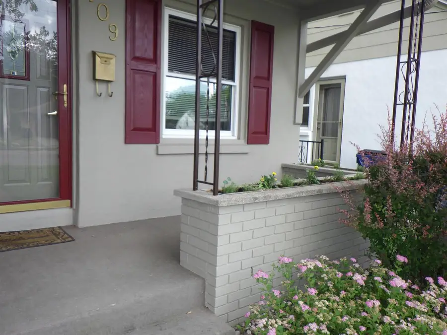 109 MCKINLEY AVENUE, Clintonville, WI 54929 - #3