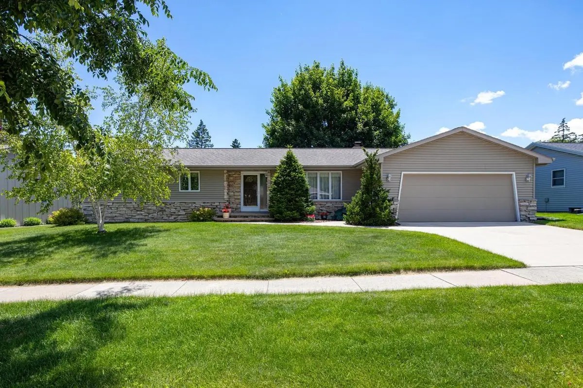 931 E SUNSET AVENUE, Appleton, WI 54911 - #1