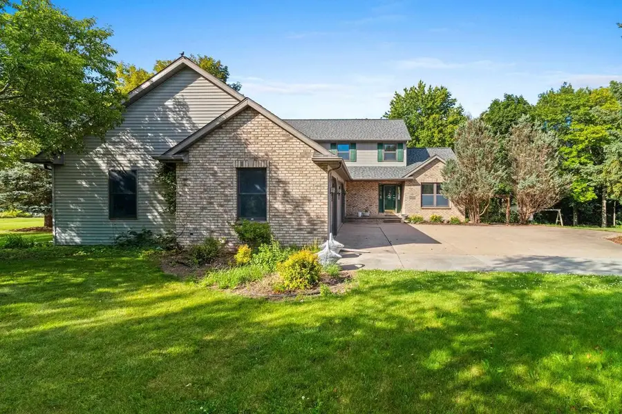 W2342 VALLEYWOOD LANE, Appleton, WI 54915 - #2