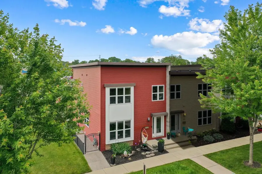 318 N VAN BUREN STREET, Green Bay, WI 54301 - #3