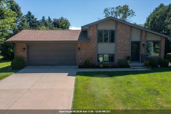 4360 SWALLOW BANKS LANE, Oshkosh, WI 54904