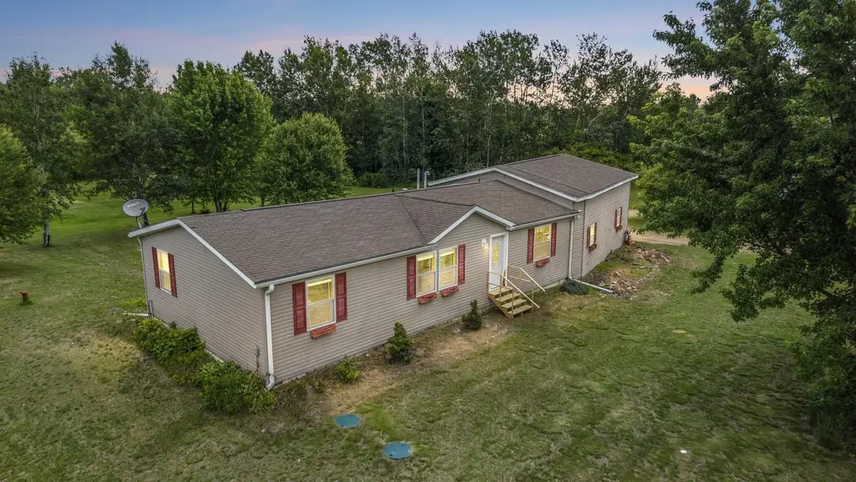 N5170 REDWOOD LANE, Shawano, WI 54166 - #1